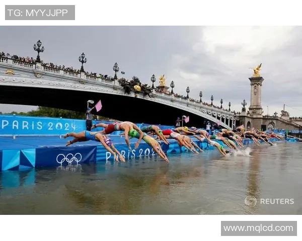 挑战极限突破自我铁人三项游泳骑行长跑的艰辛历程与成长故事